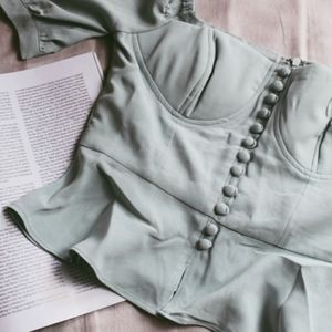 🚨//The Penelope// Sage ruffle crop top